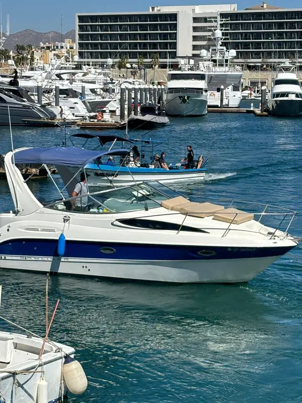 Bayliner 30 private yacht in Cabo San Lucas