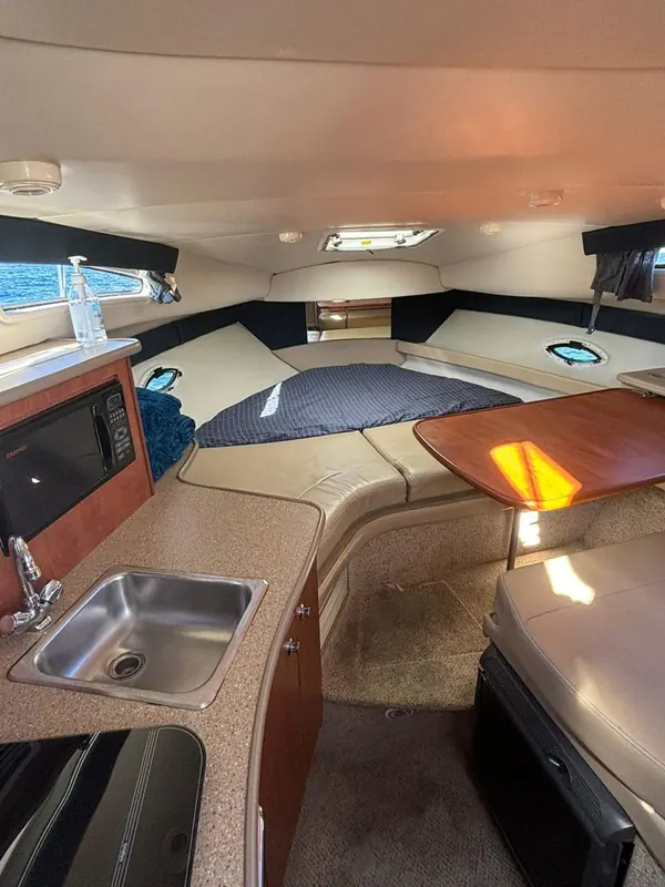 Bayliner 30 private yacht in Cabo San Lucas